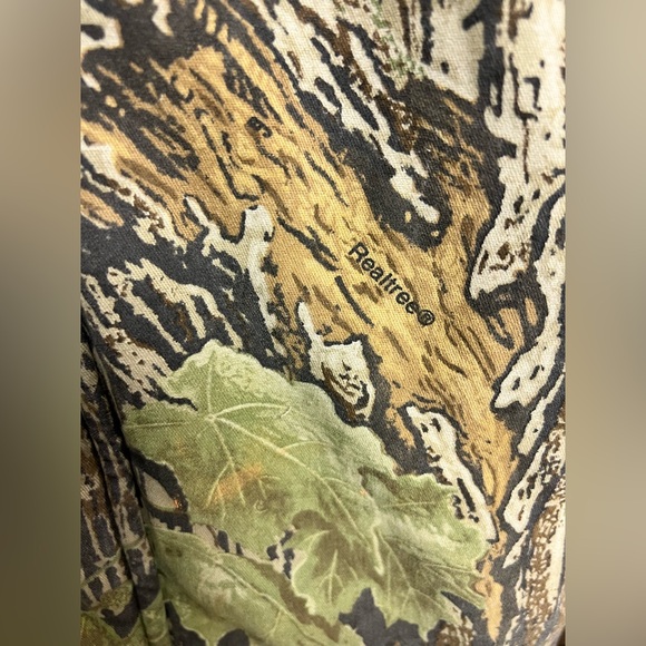 Duxbak- Mens Vintage‎ Realtree, 28-1/2” Pit to pit, Estimated size:2XL Jacket - Picture 8 of 12